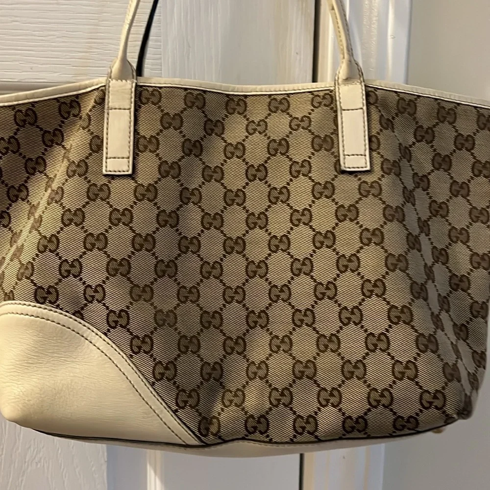Gucci tote - Picture 11 of 15